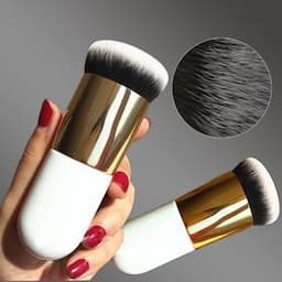 Popular professional makeup brush chubby pier foundation brush BB CC concealer cream cosmetics portable makeup tool